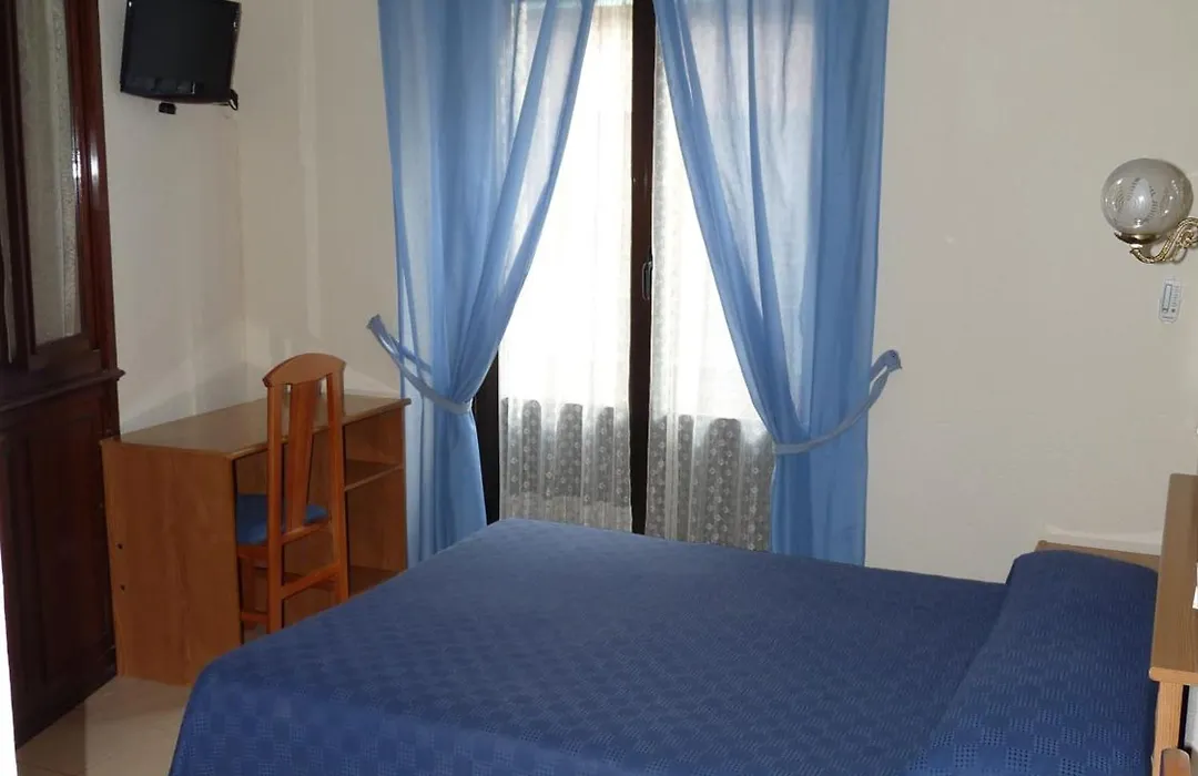 Hostal Fernandez-1